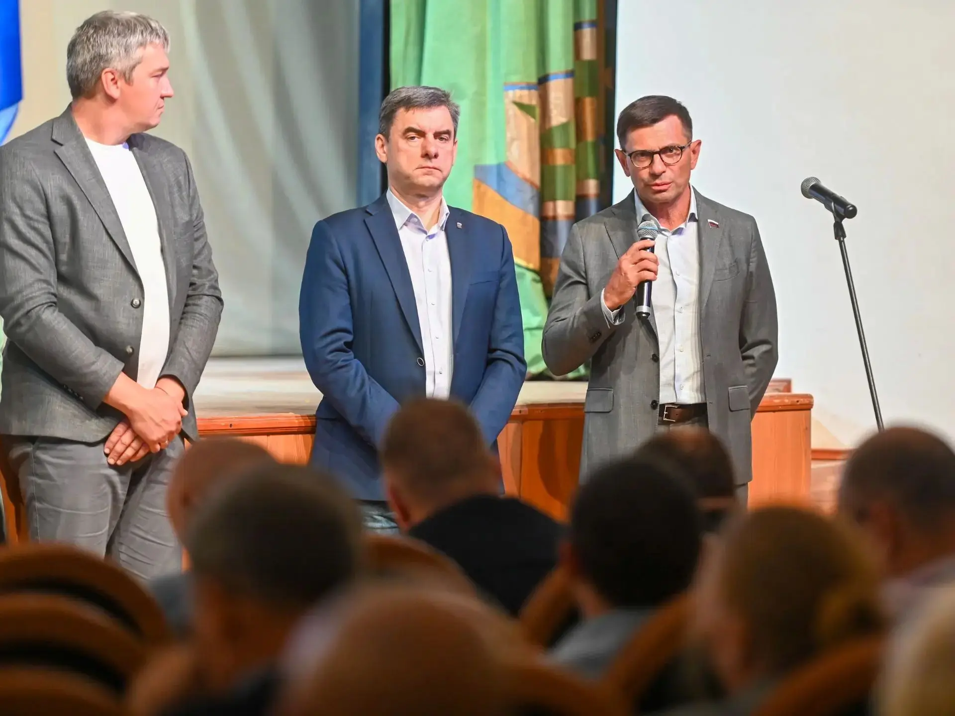 🤝 Совместно с Губернатором Омской области Виталием Павловичем Хоценко и однопартийцами...