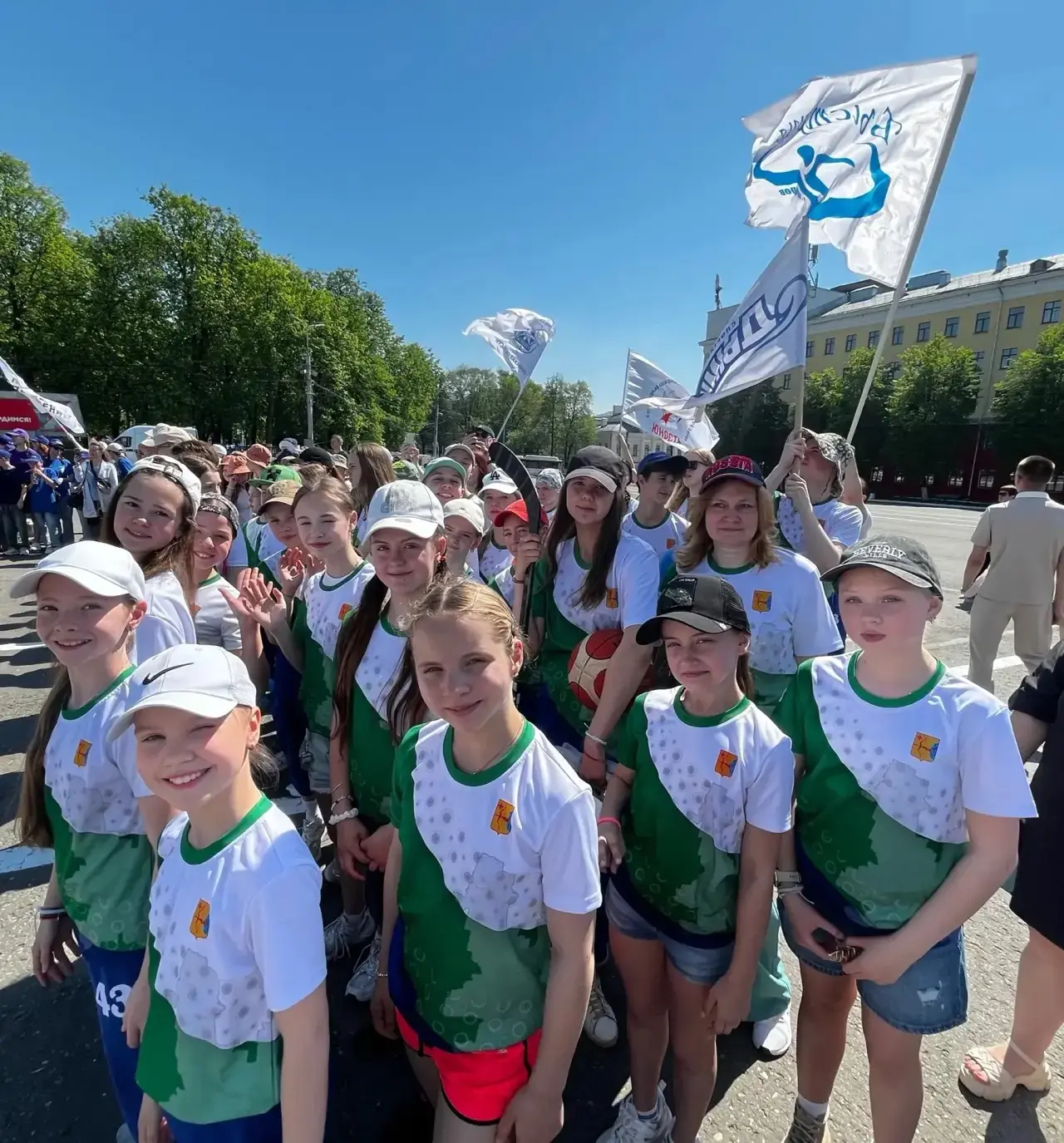 🇷🇺19 мая 2026 года наши спортсмены на главной площади Кирова поучаствовали в параде п...
