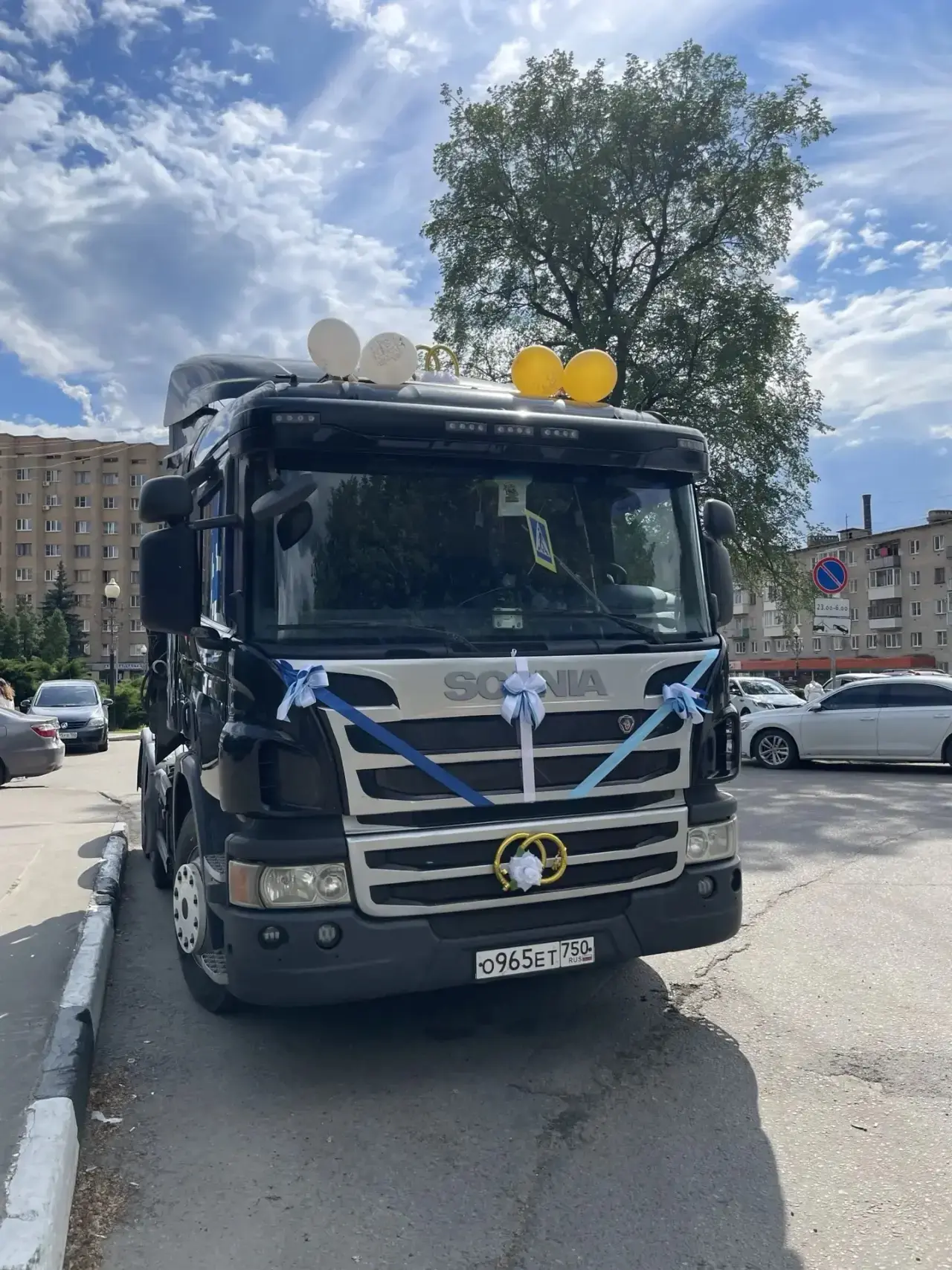 Как вам такой свадебный кортеж!?😜

И попробуйте только не посигналить молодым🔥

Подписаться на нас