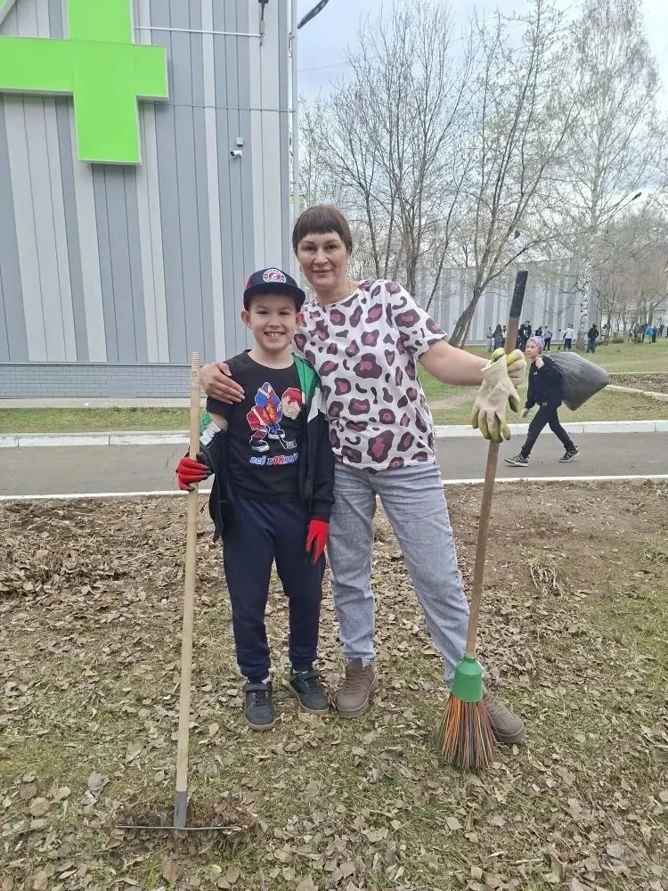 🌍✨ Традиционный субботник : Мы за чистоту!   6 мая  наша школа провела замечательный субботник! Все 