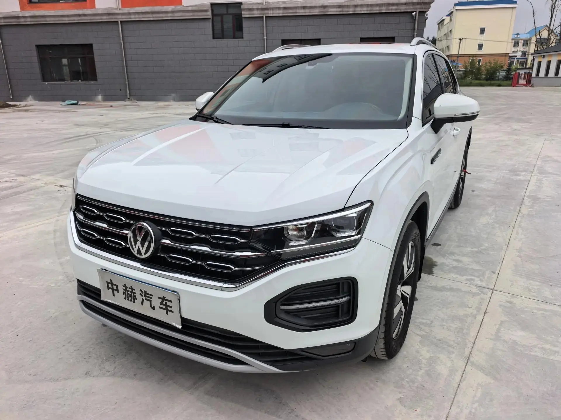 🎊 Подобрали и выкупаем автомобиль для нашего дорогого клиента Евгения. 👏

🏎 Volkswagen Tayron 
✔️