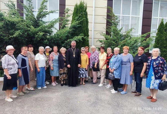 В отделении дневного пребывания для пожилых граждан царила особая атмосфера тепла и ожидания. К ним 