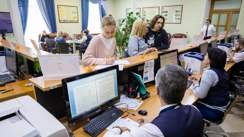 В Санкт-Петербургский Горный подали заявления на поступление почти 13 000 абитуриентов