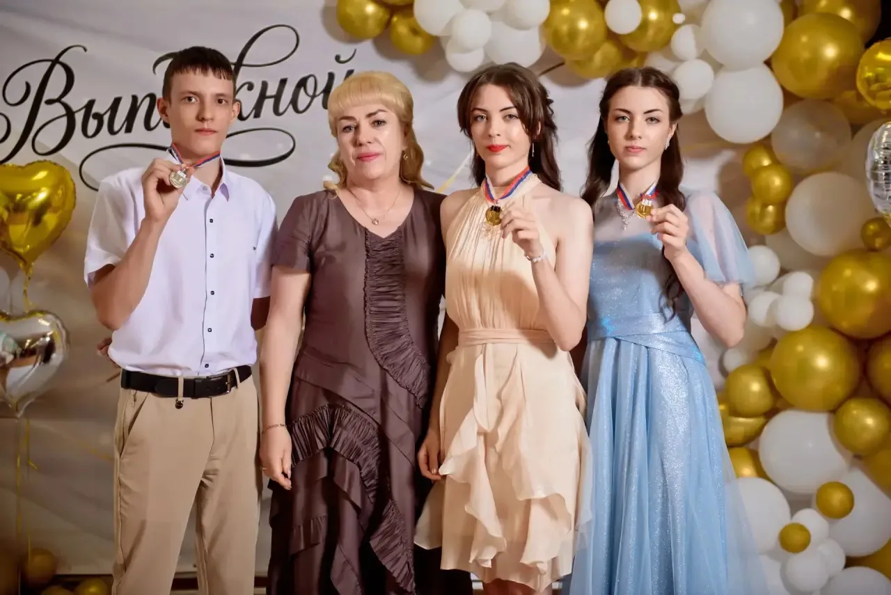 🎓 Суета прошла, выпускные отгремели… А теперь хочется просто выдохнуть и сказать: ребята, вы справи