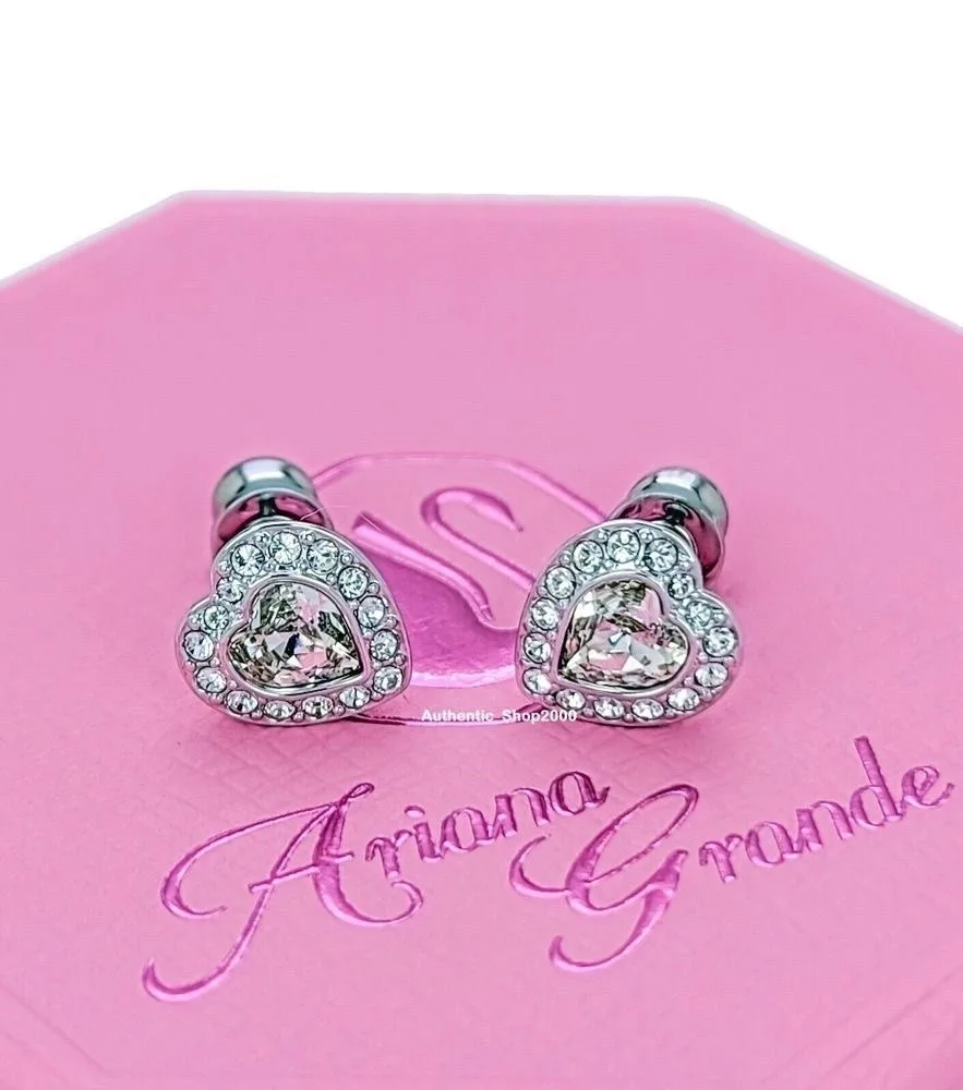 Комплект Ariana Grande x Swarovski Heart Necklace and Earring Set  объединяет в готовый...