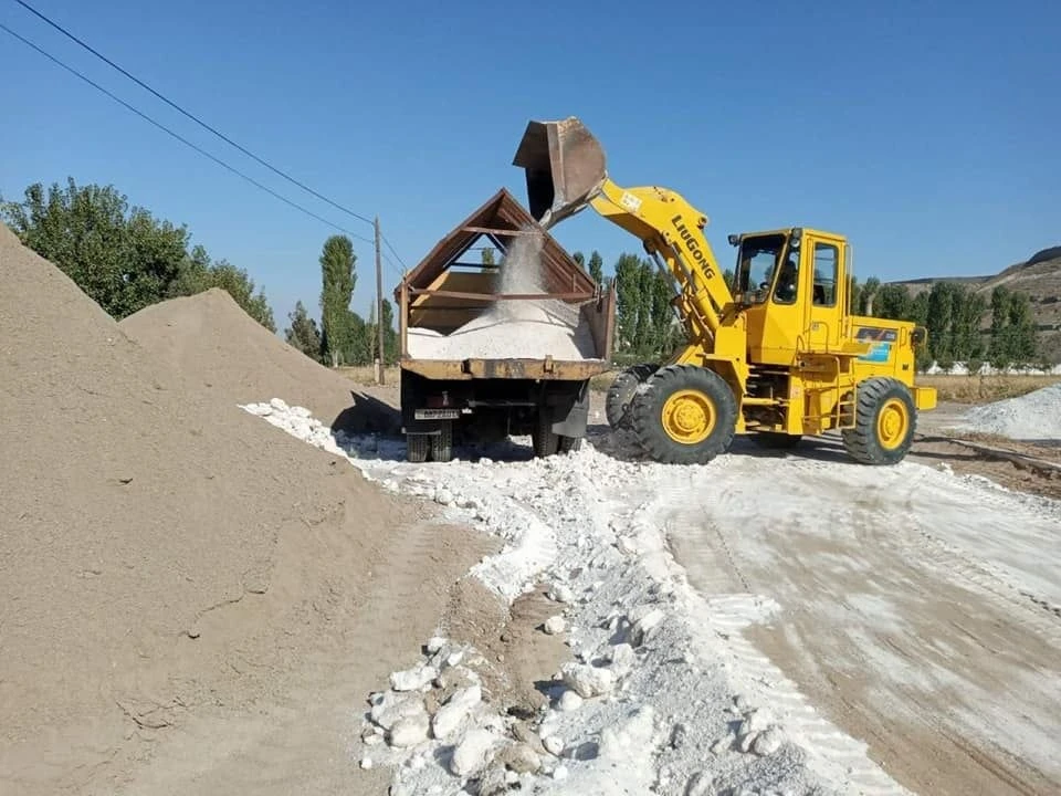 🛣❄️ IRS готовит дороги Таджикистана к зиме.