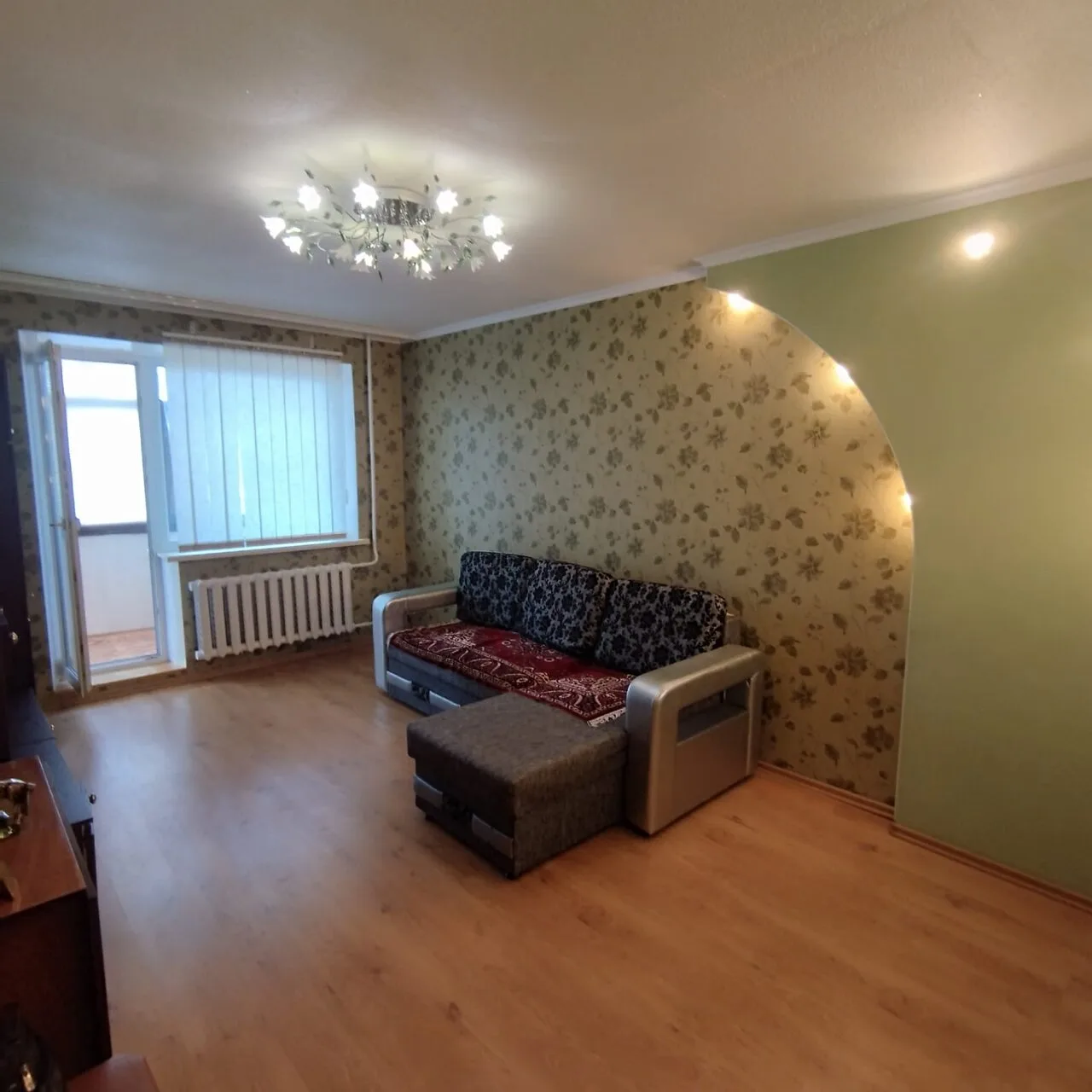 Продам 2-комнатную квартиру, 7/9 эт. в Горловке, ж/м «Комсомолец», ул. 60 лет СССР, 37