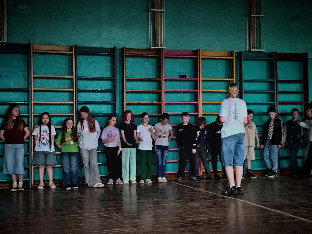 Лето — время бегать, прыгать и веселиться от души! ☀️ А в День России мы добавили к это...