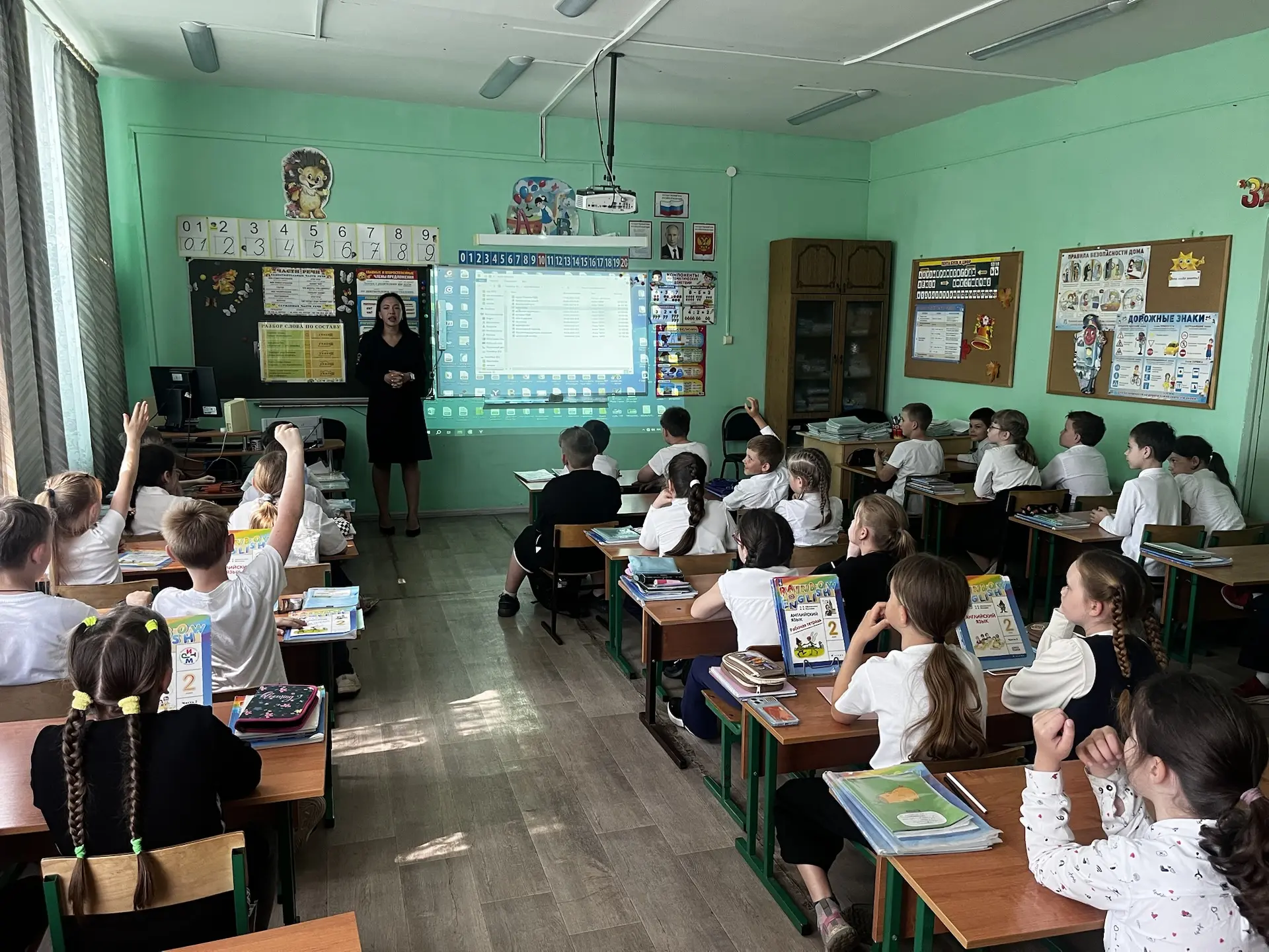 😎 Лето близко, а значит, напоминаем правила дорожного движения!