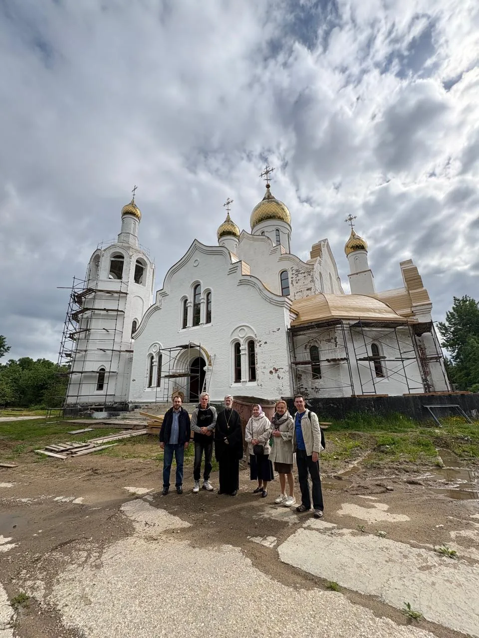 Первый храм, который мы посетили в день рождения фирмы - Архангела Михаила и чуда его в...
