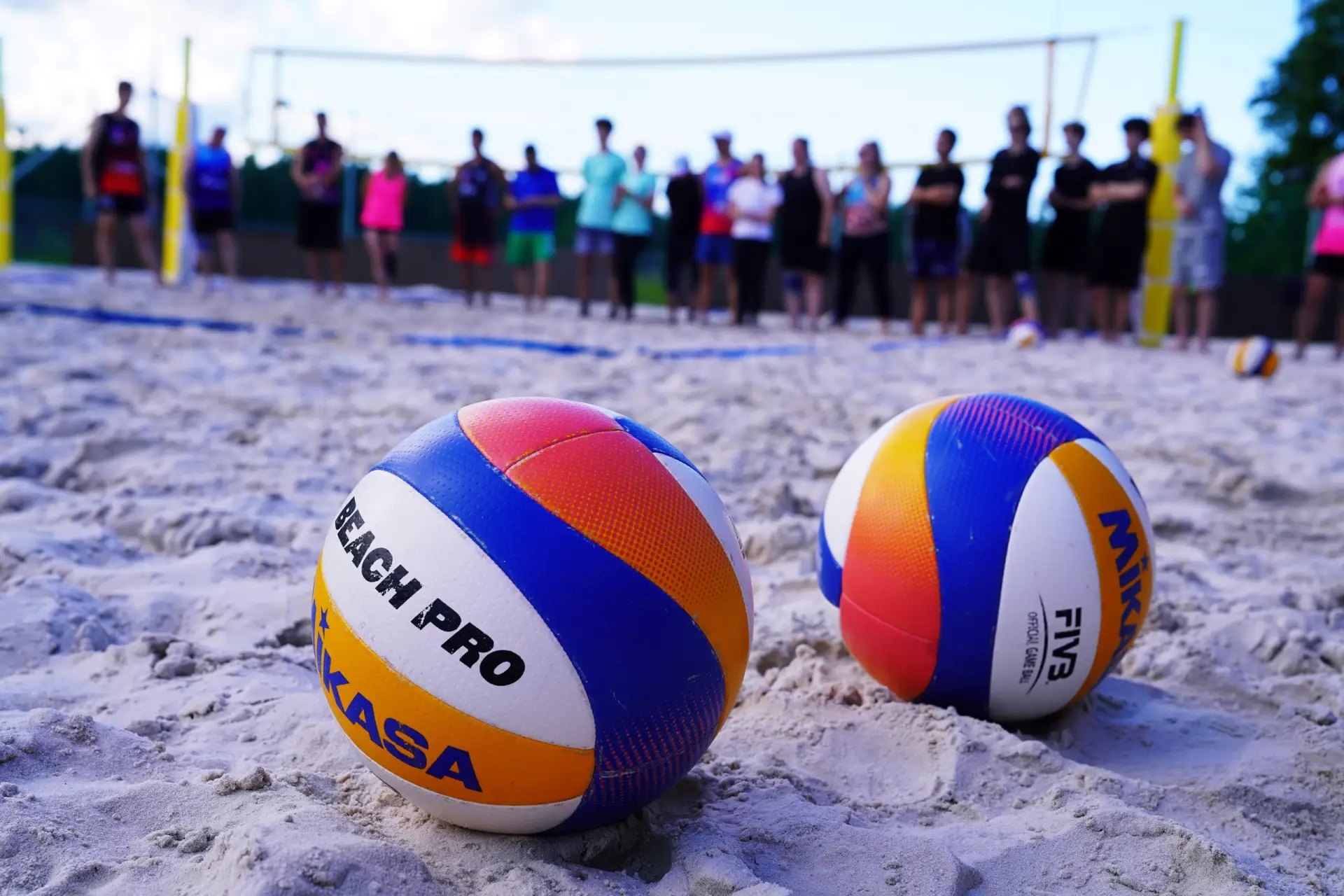 ТУРНИР ПО ПЛЯЖНОМУ ВОЛЕЙБОЛУ 🏐

19 июня на тренировочной площадке «Рощино Арена» состоялся долгожда