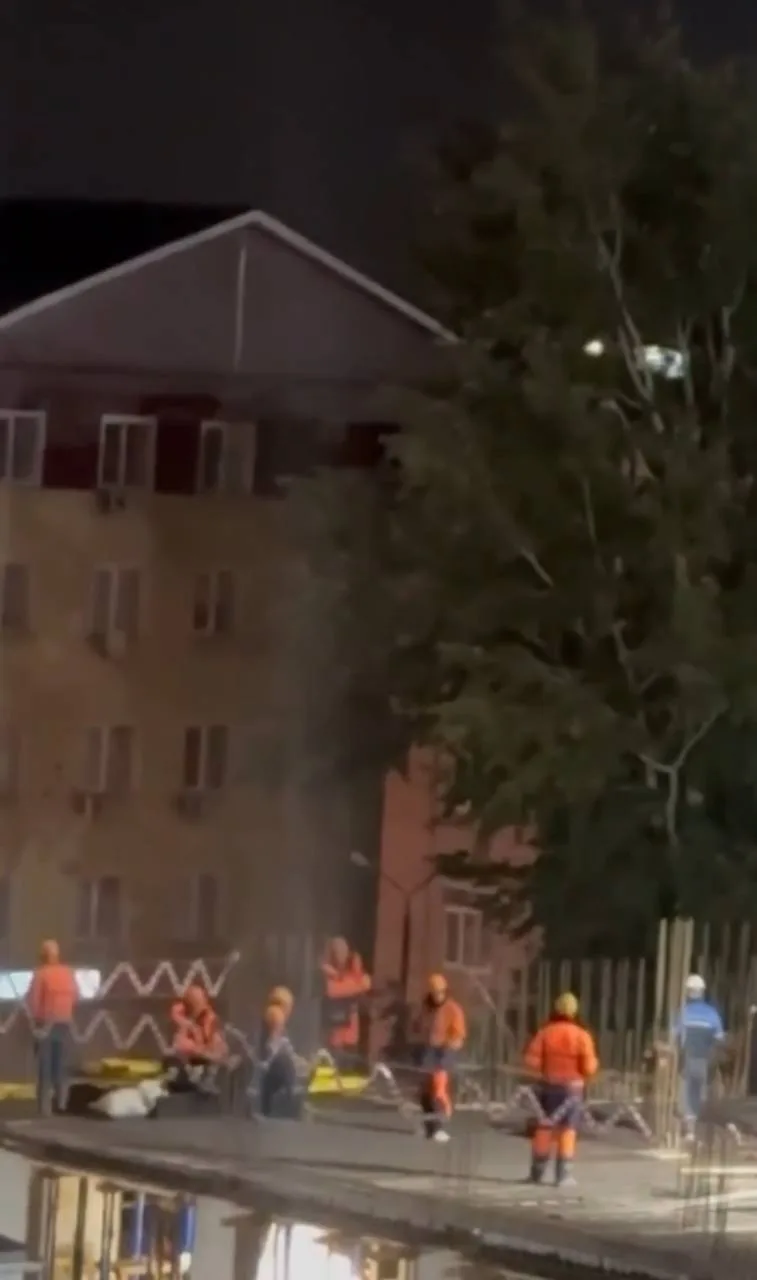 🏗 Жители улицы Коминтерна заявили, что месяцами не могут спать из-за ночной стройки.