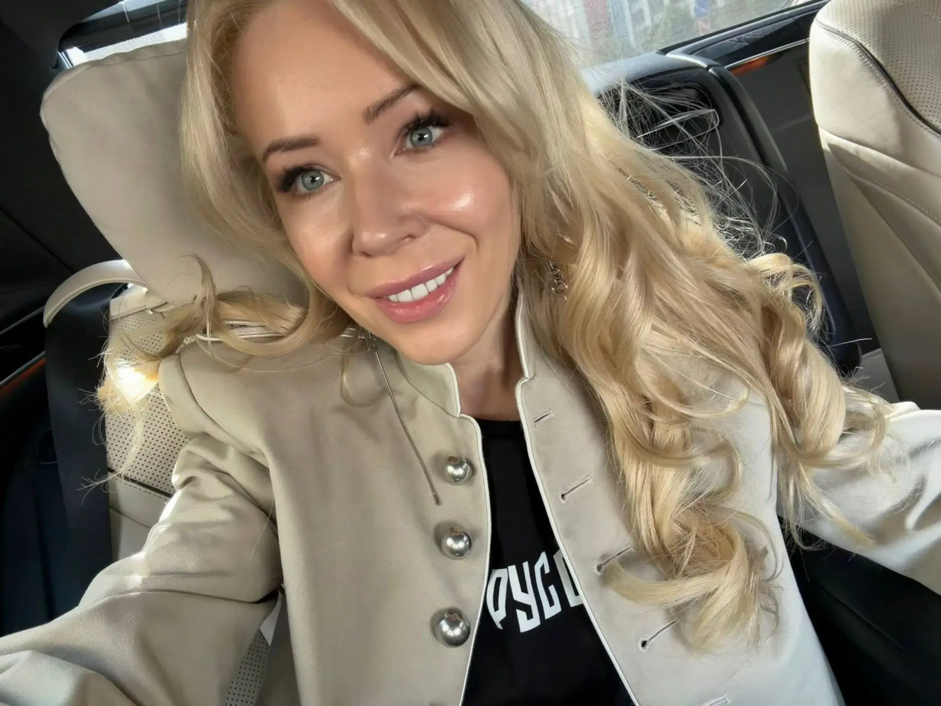 Я в небольшом отпуске.