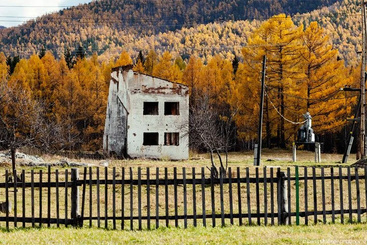 МАЛЕНЬКИЙ ТАЕЖНЫЙ ПОСЕЛОК В ХАКАСИИ - ЗАДОХНЕШЬСЯ ОТ ВОСТОРГА Продолжим сегодня нашу любимую тему кр
