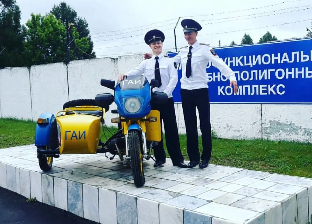 С днём ГАИ! 🚔
5 лет учебы и 2,5 года службы посвятил🙌