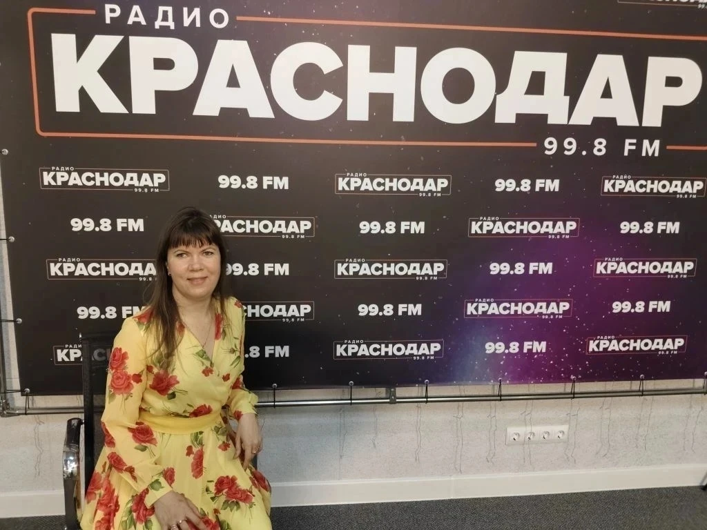 Доцент кафедры иностранных языков #1  КубГТУ Людмила Павловна Мурашова ответила на вопросы в эфире р