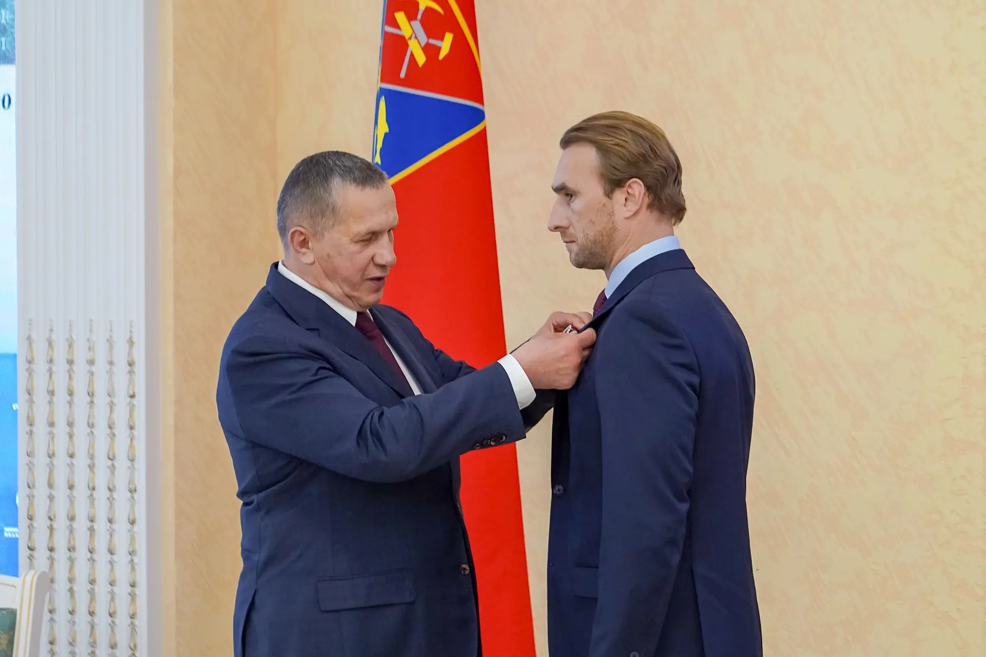 Указом Президента России Владимира Путина Богдан Булычёв награжден орденом Мужества.
