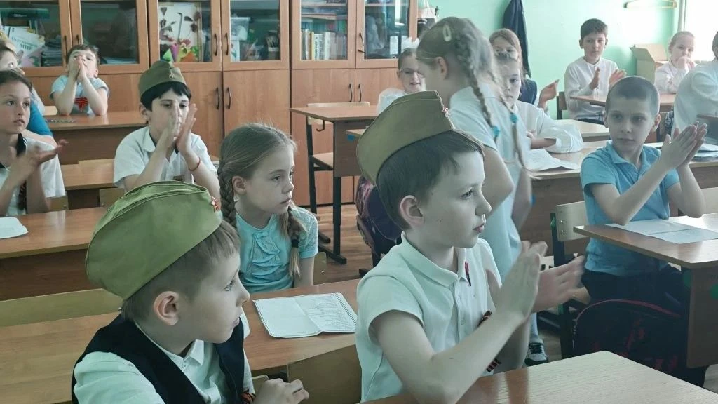 ✅Стихи о войне: "Мы помним, мы гордимся!"                                       Сегодня самые младши