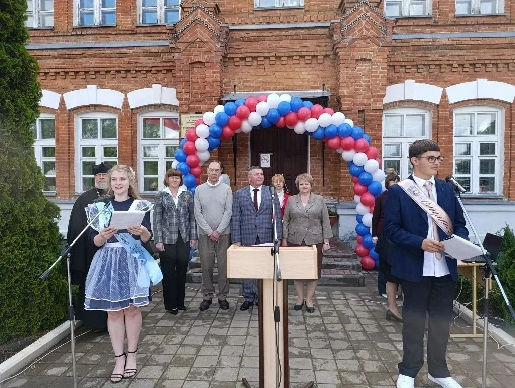 🔔Сегодня последний звонок прозвенел во всех школах Тамбовской области. Это особое собы...