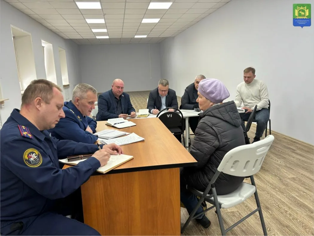 В поселке Обозерский состоялся прием граждан✅