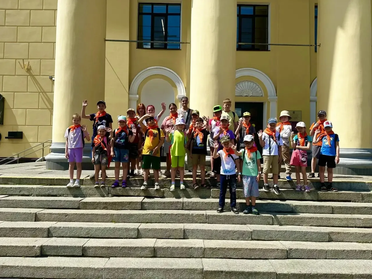 ☀️День кино сегодня прошёл в нашем лагере очень весело и интересно!
Ребята с нетерпением ждали просм