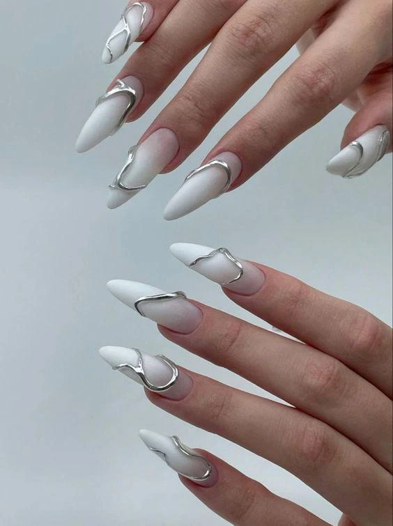 Подборка белых ногтей

💅 Маникюр