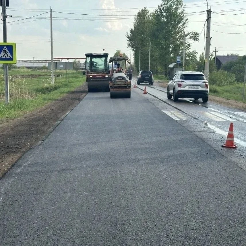 На автодороге Вологда – Норобово заделывают ямки