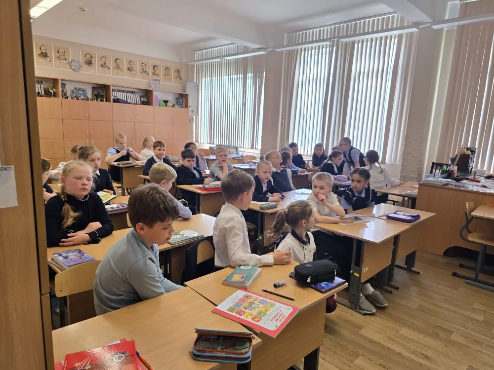 📚 18 мая 2 «А» класс вместе со Светланой Ивановной отправились в увлекательное путешествие по истори