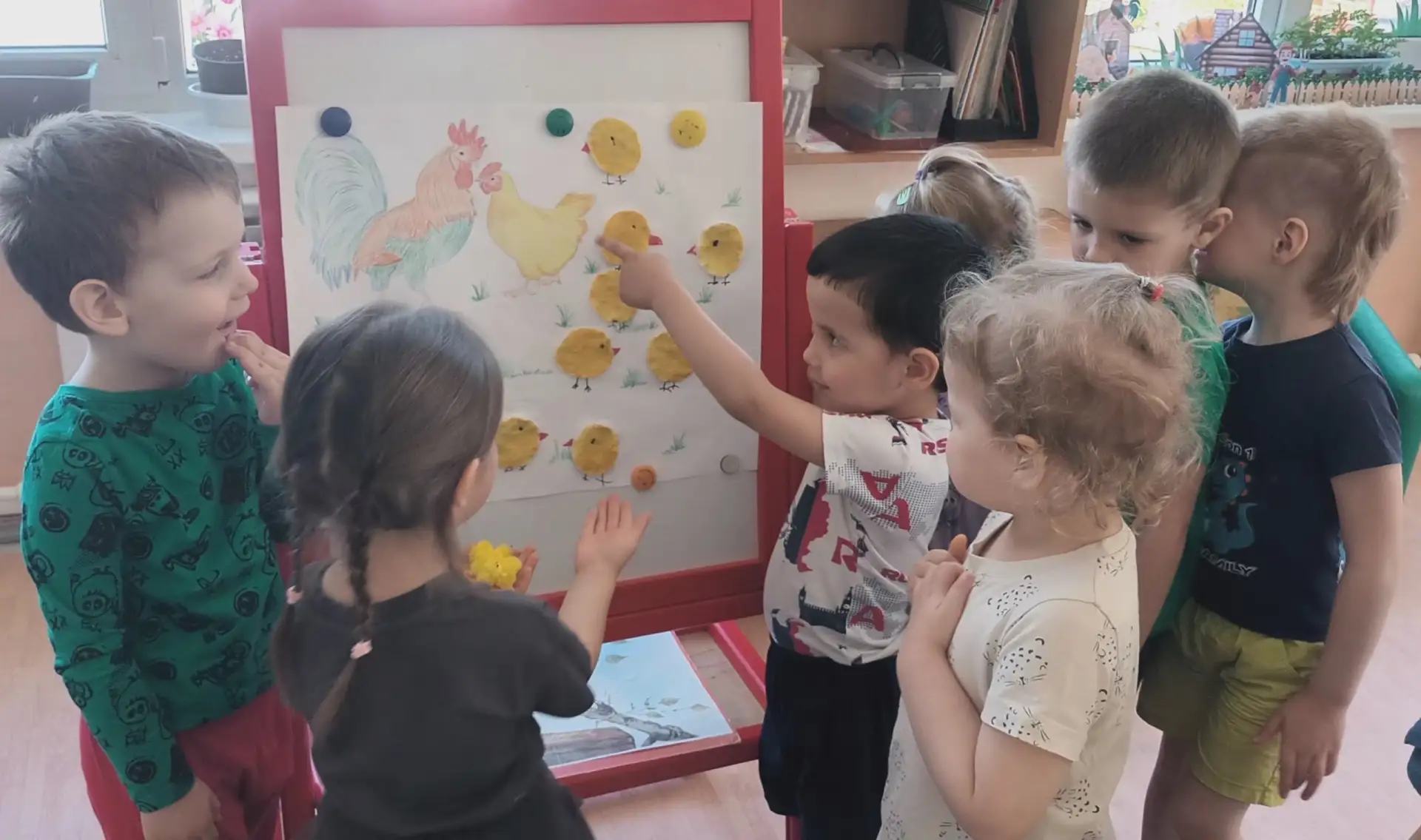 «Вышла курочка гулять,