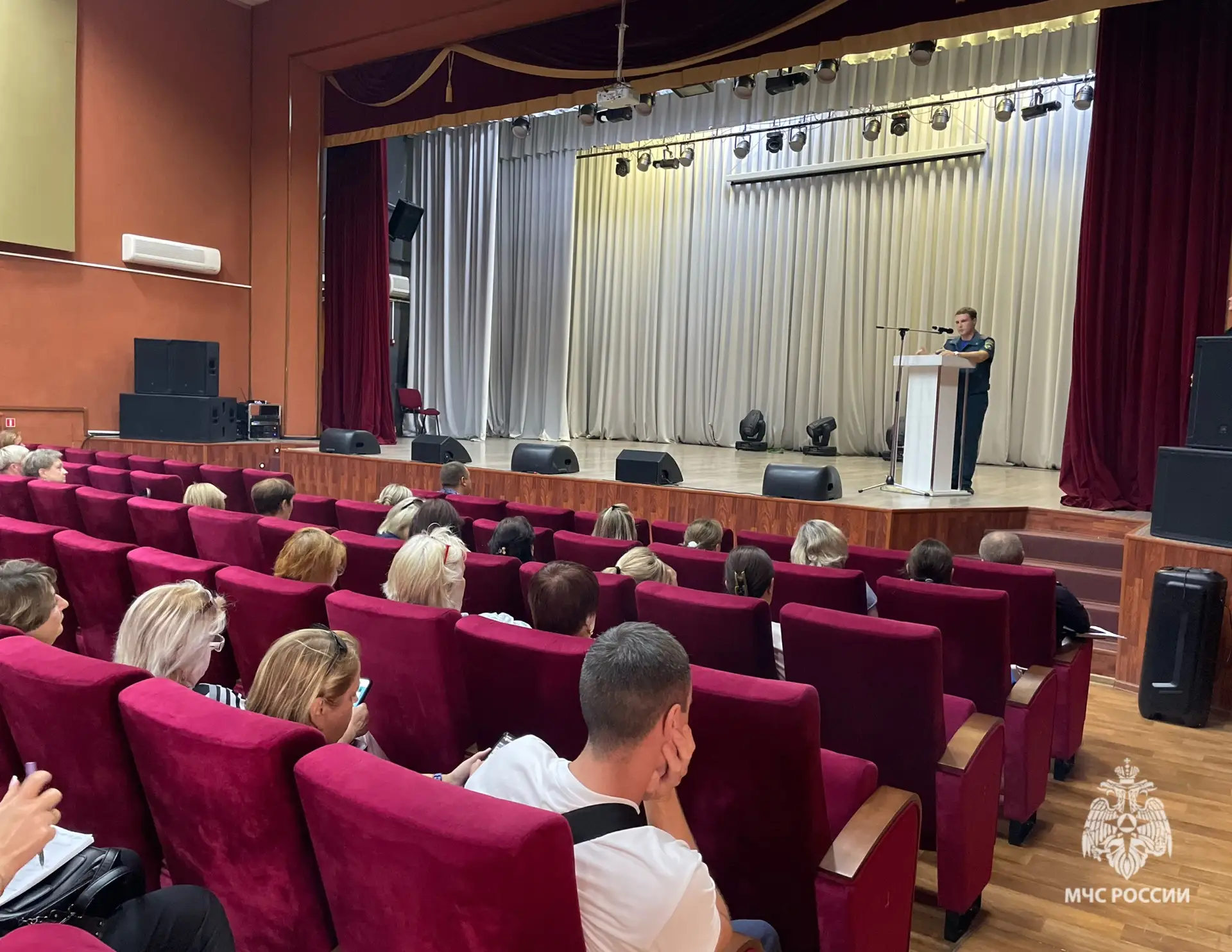 Профилактический инструктаж руководителей общеобразовательных организаций, а также лиц,...