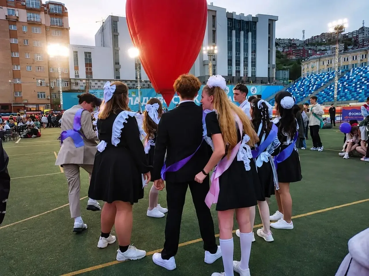 🎓💸 Выпускной во Владивостоке обойдётся родителям минимум в 20 тысяч рублей