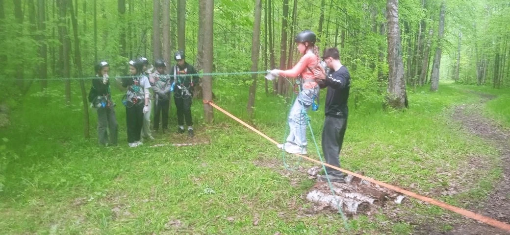 Наши юные туристы отправились на "туристические" тропы!
