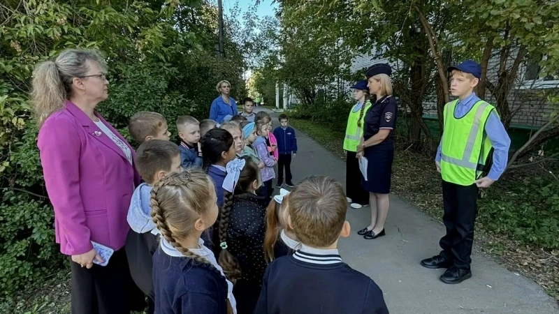 🚦 Ивановским первоклассникам провели «экскурсию дорожной безопасности»