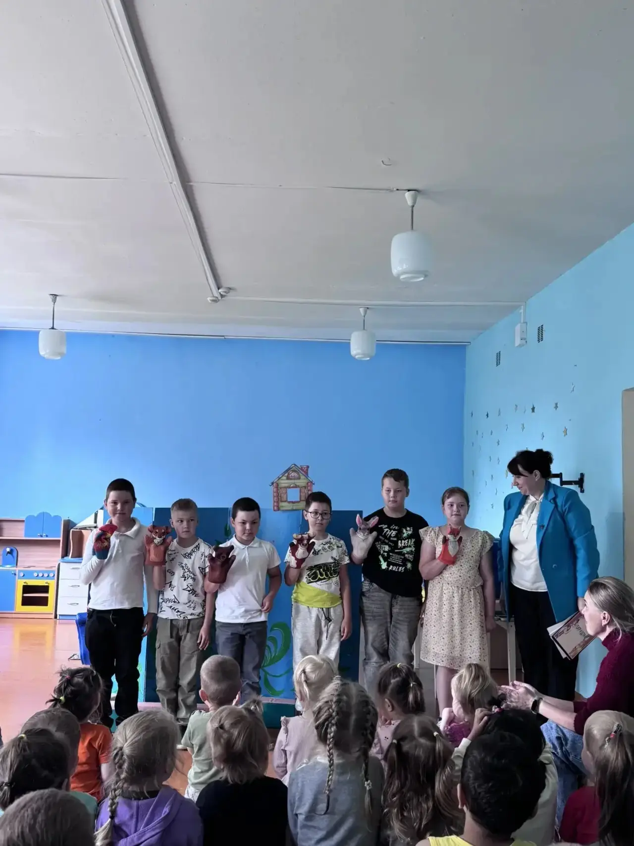 🎉 Волшебство пришло в наш детский сад! 🎉

К нам в гости пришли ребята из театрального кружка села 