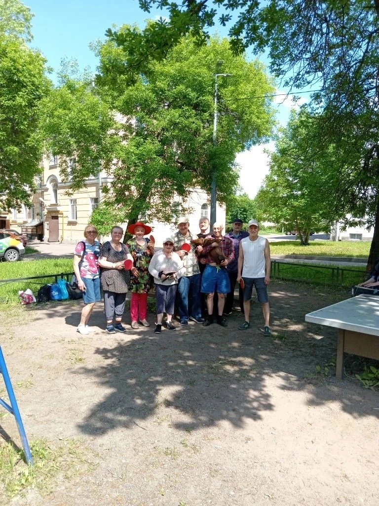На минувшей неделе на внутридворовых спортивных площадках Петродворцового района были проведены: мер