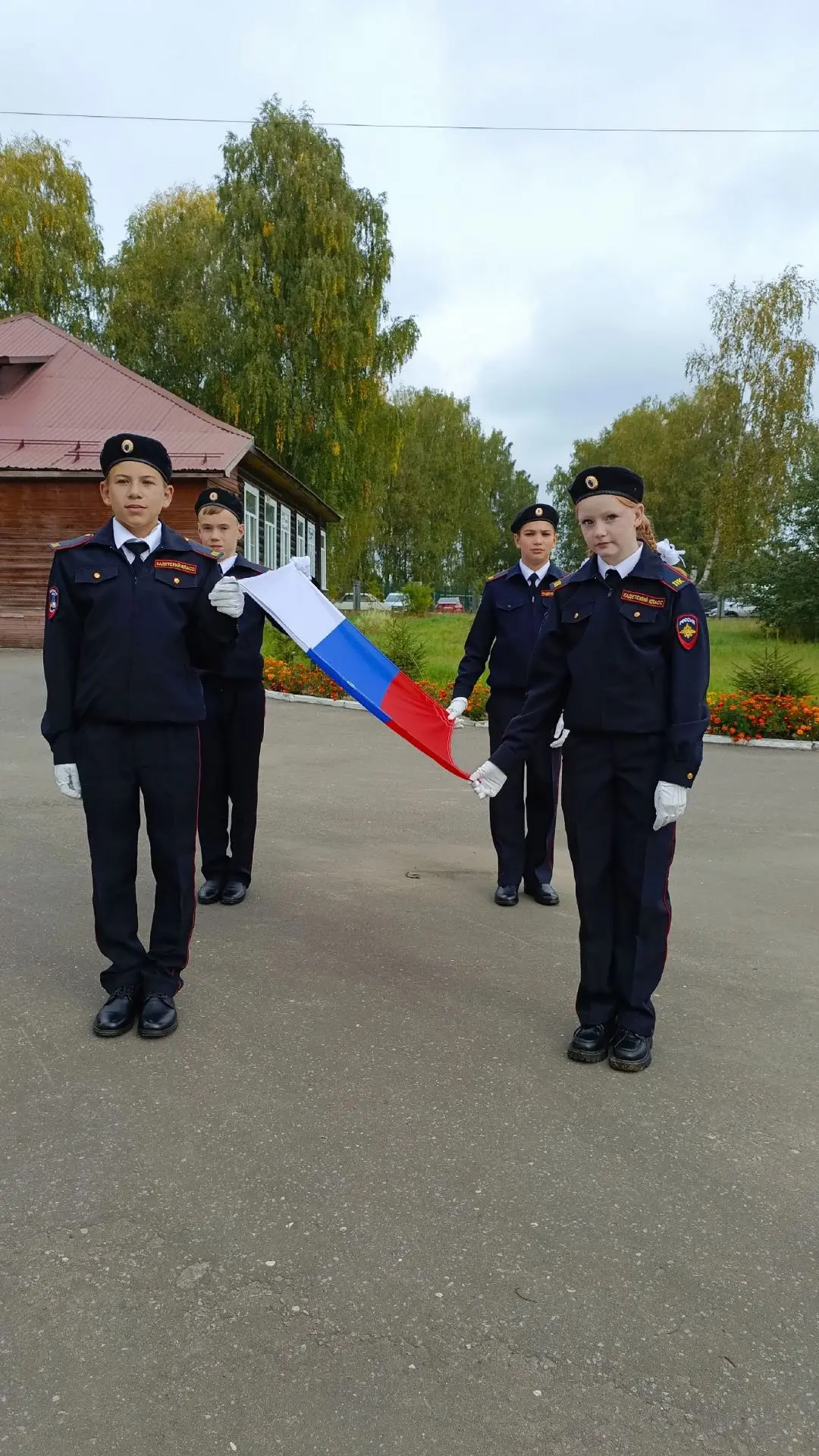 🎓 Старт дан! Линейка ко Дню знаний прошла на одном дыхании! 🎓