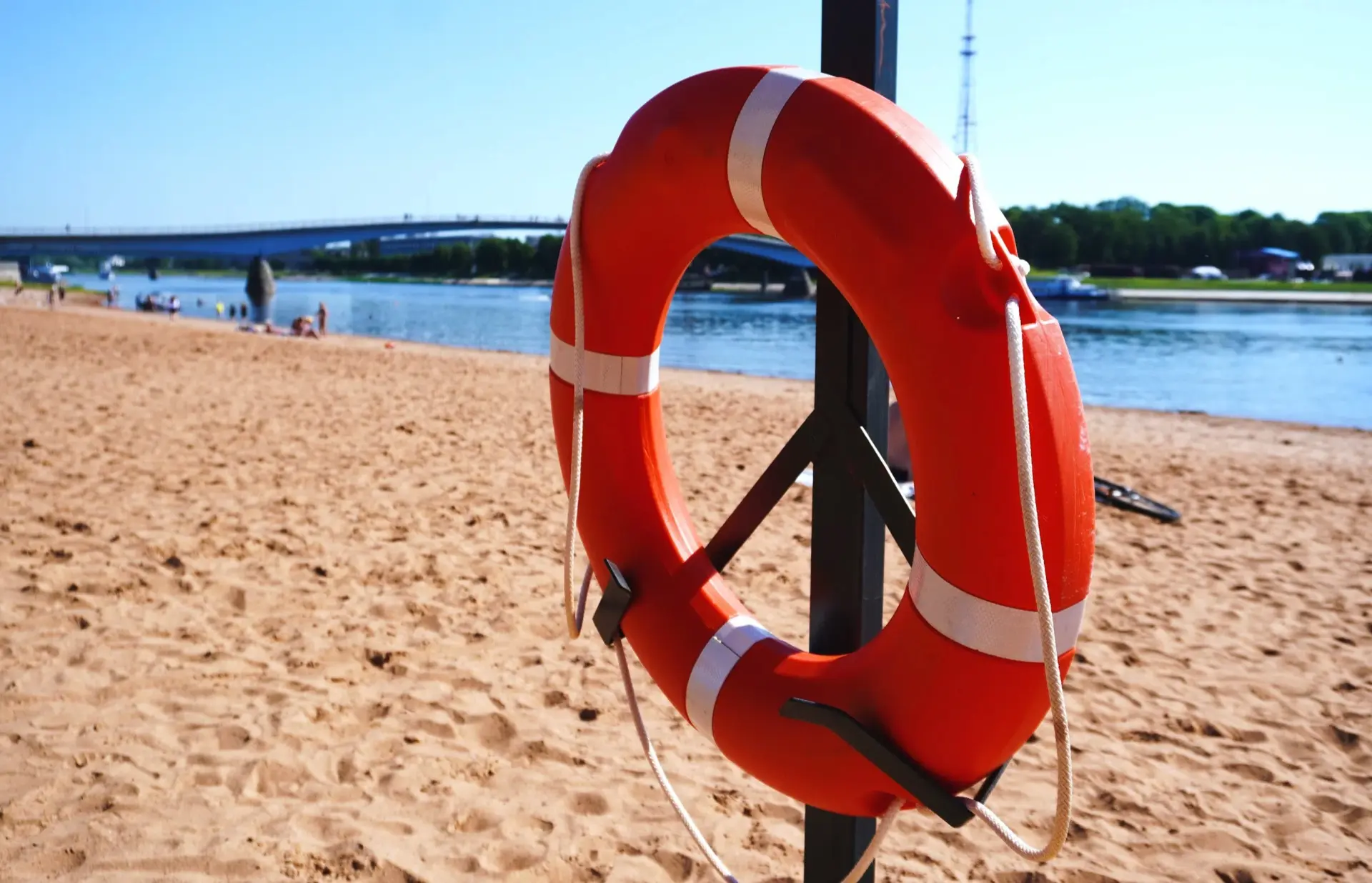 В Великом Новгороде открылся пляжный сезон🏖