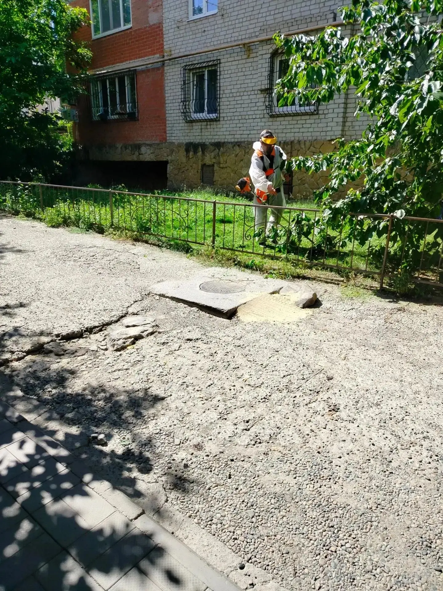 ✅ Заканчивается покос на Ленина 143