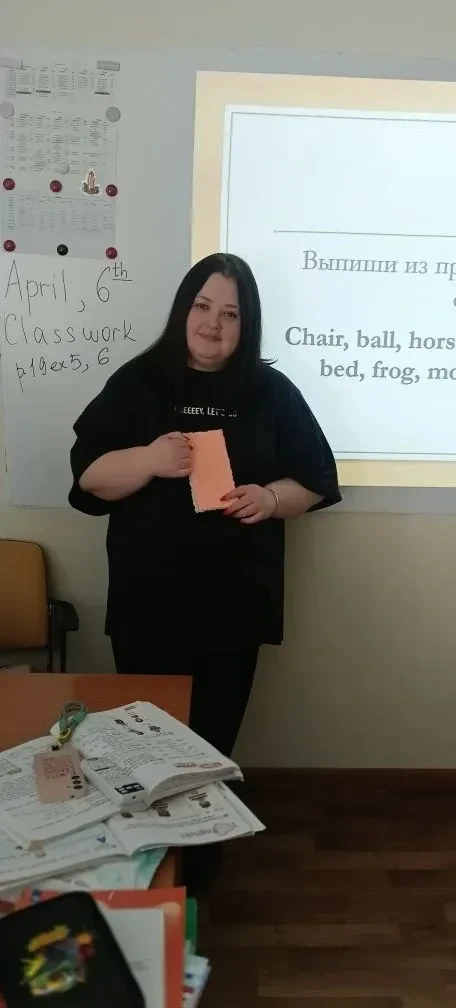Как прошел первый день Недели иностранных языков? 👀  🐰 Одним из событий дня стала выставка, посвящён
