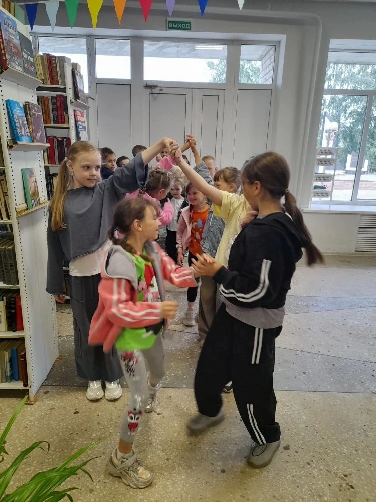 В честь Дня защиты детей в Дьяконовской сельской  библиотеке состоялось тематическое ме...