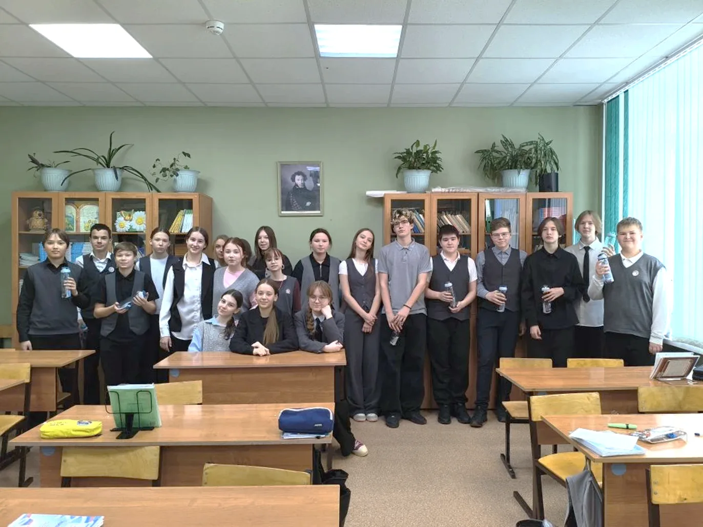 ⭐А теперь давайте заглянем в 7Д, здесь тоже девочки постарались и придумали игру для сильной половин