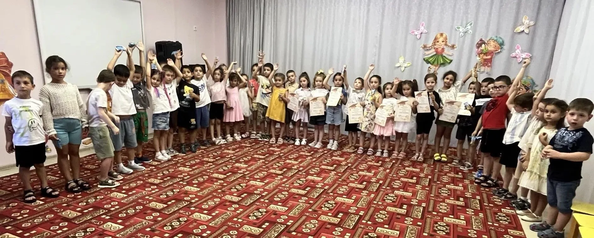 Конкурс чтецов : " Лето красное, пора прекрасная!" 
У воспитанников с.Тенгинка состоялся творческий 