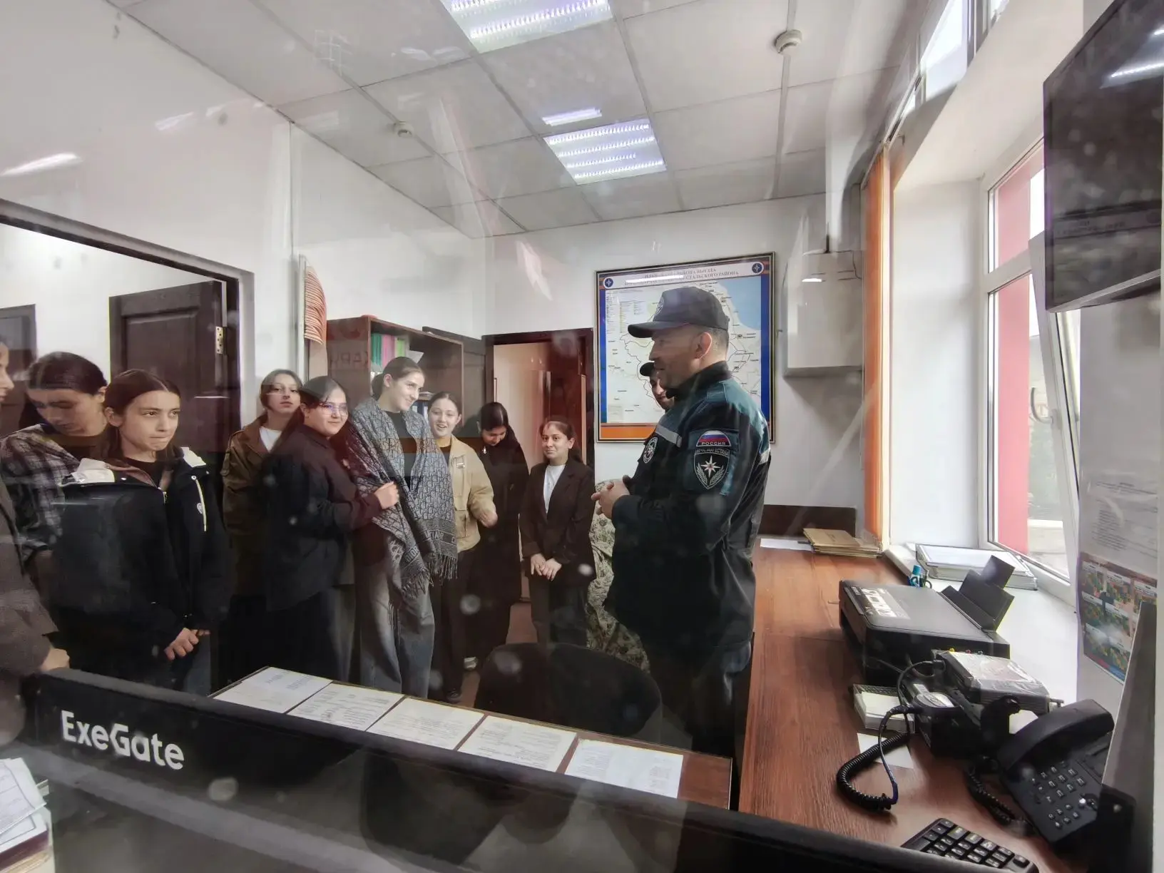 🚨Юные гости в пожарной части: День открытых дверей и урок безопасности!  Пожарная часть №62 распахну