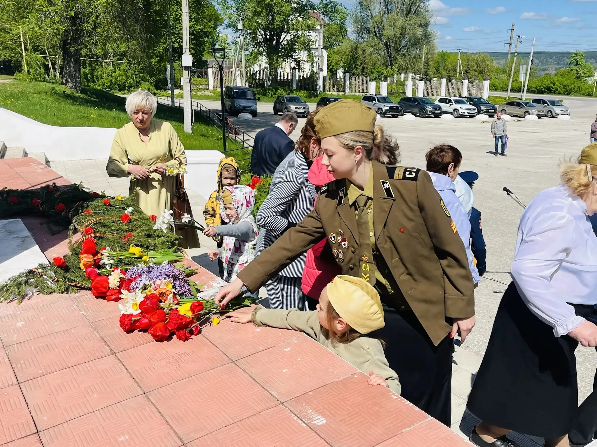🔥Вечный огонь нашей благодарности  🇷🇺 9 мая, в день Великой Победы, тысячи россиян собираются возле 