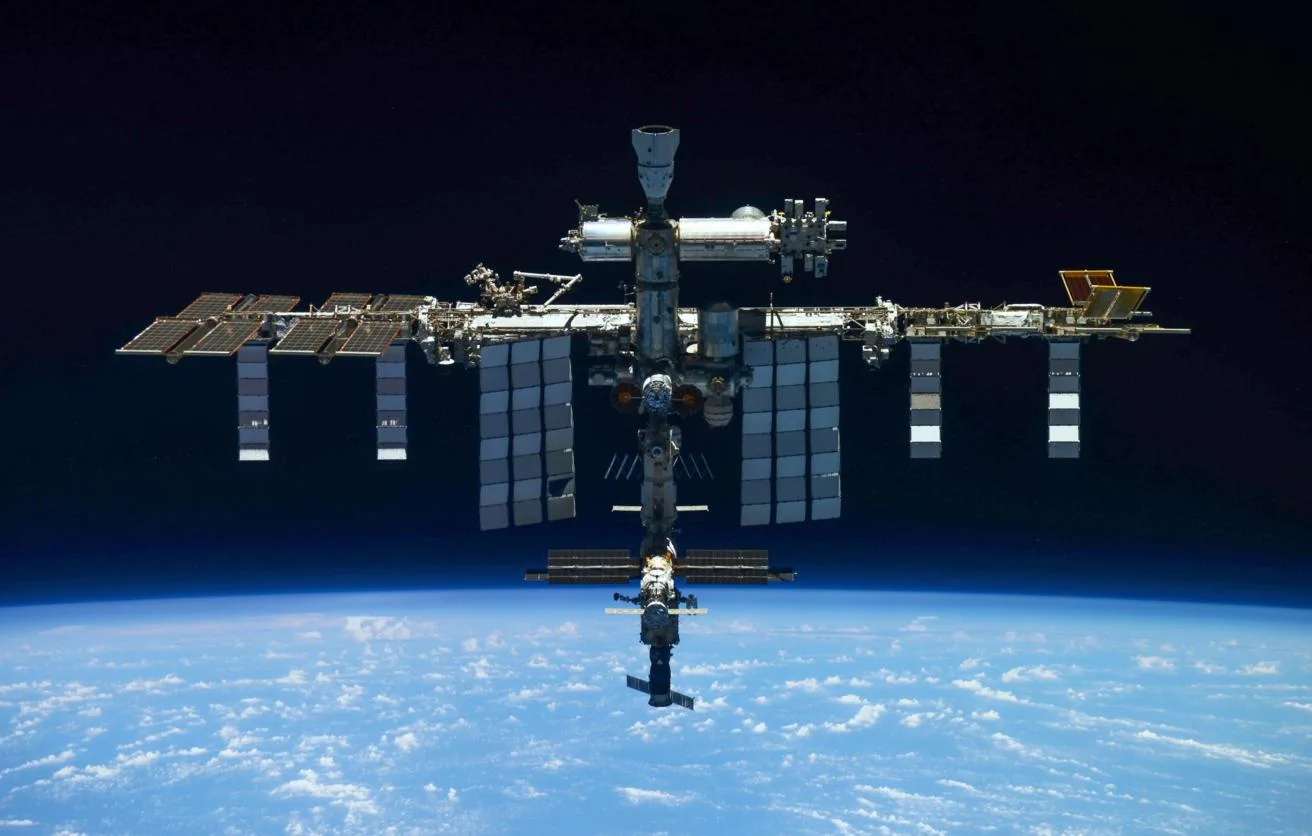 Роскосмос и NASA обсуждают распределение ответственности при сведении МКС. Глава госкор...