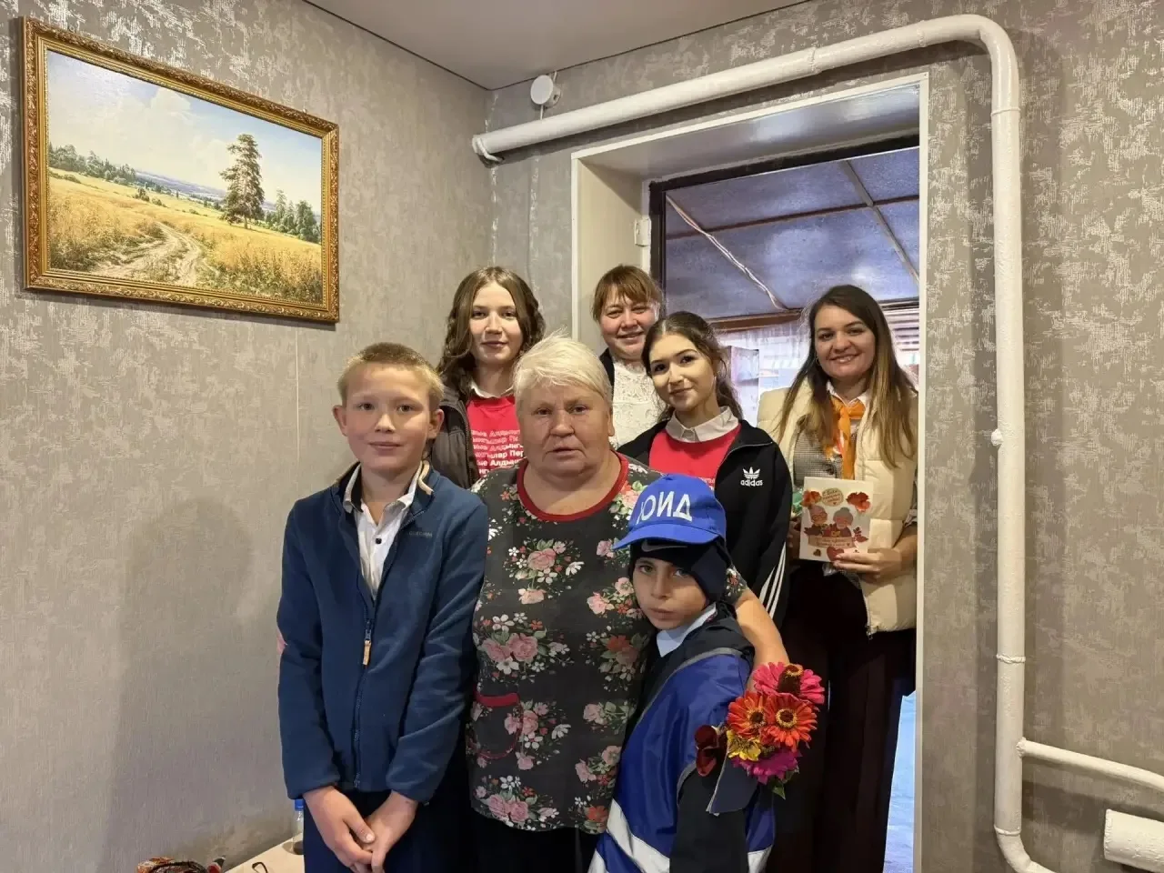 Тепло детских рук — для золотого поколения Среднего Девятова!