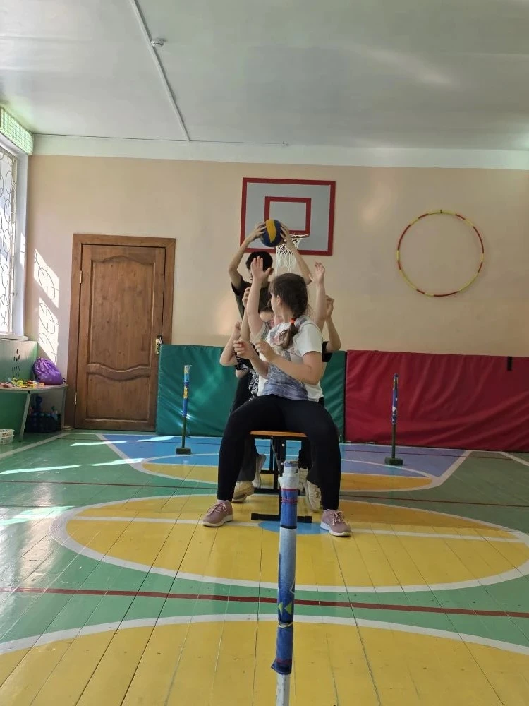 В начальной школе прошли увлекательные спортивные состязания на морскую тематику. Ребят...