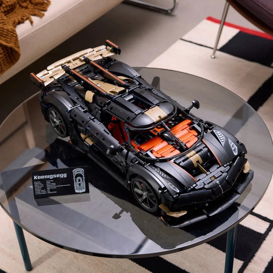 🏎 LEGO собрали гиперкар из кубиков, который гоняет со скоростью 111 км/ч!

Ребята снова превзошли с