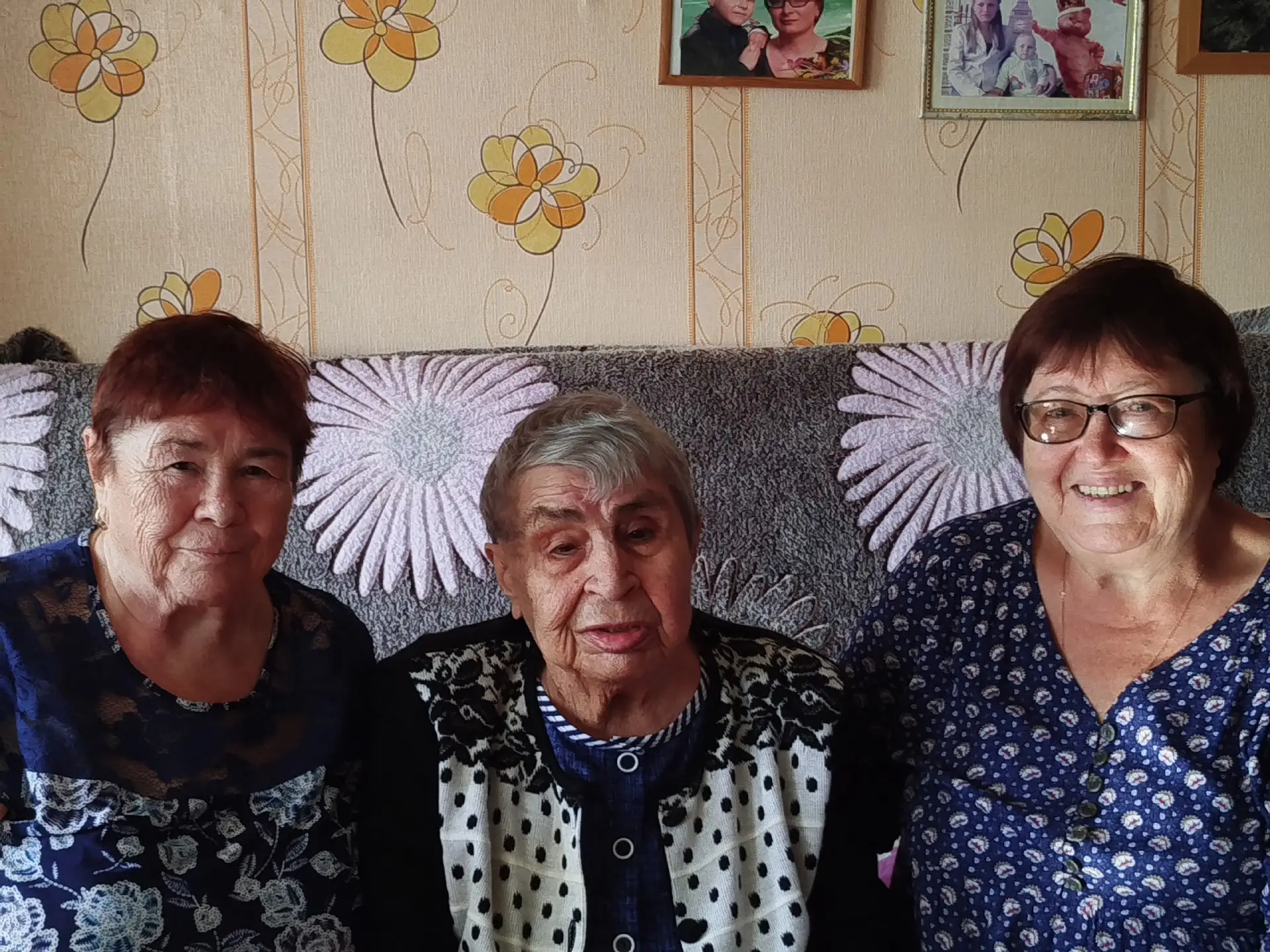 Поздравляем Алевтину Семёновну Соломенникову с 80‑летием!