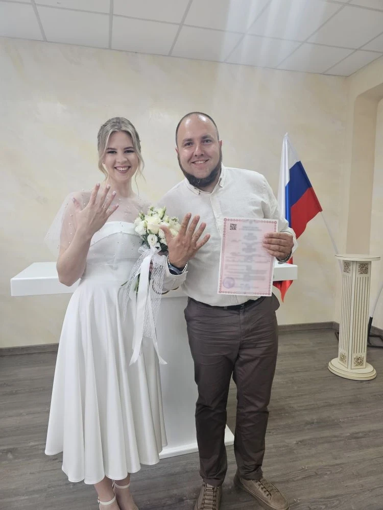 9 июня 2026 года в Мариупольском городском отделе ЗАГС Управления ЗАГС ДНР состоялось в...